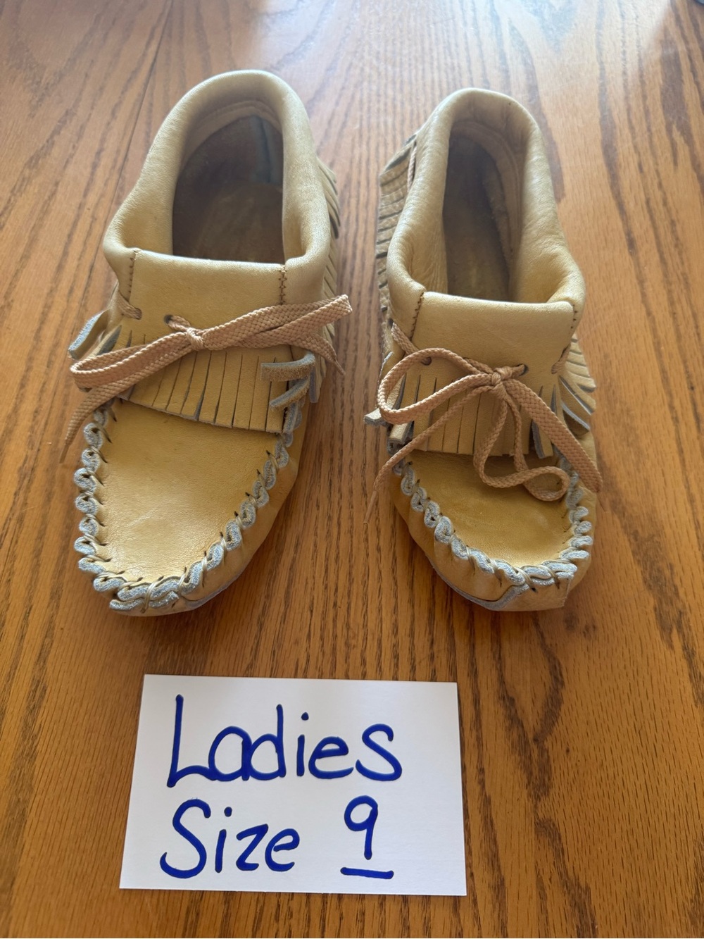 Women’s Tan Moccasin Loafers with Fringe